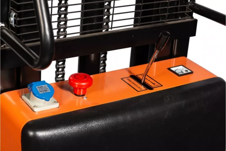 Штабелер электрический самоходный 1,2 т - 3 м Вилы: 1150 , Гелевая АКБ, CL1230J SIBLINE купить в Вологде