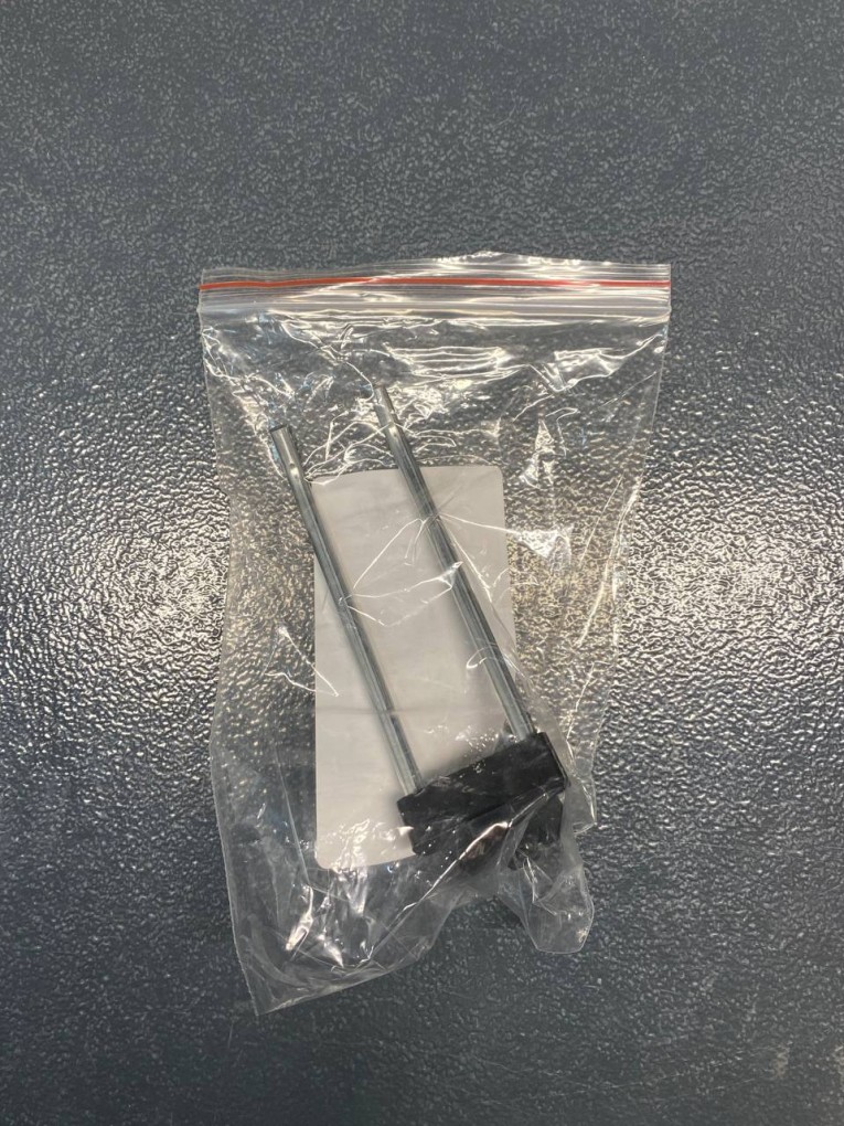 Крючок двойной 100 мм купить в Вологде