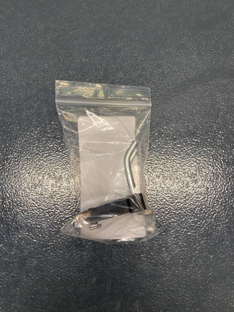 Крючок двойной 38 мм купить в Вологде Крючок двойной 38 мм купить в Вологде