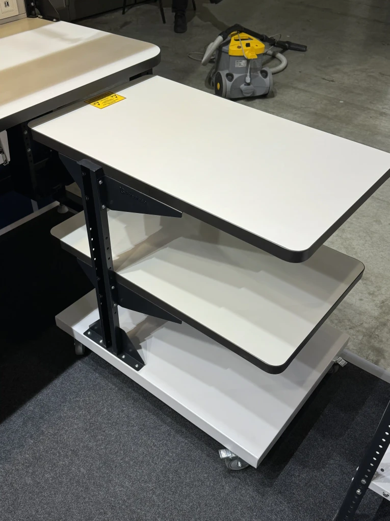 Подкатной антистатический стол SPC A купить в Вологде Подкатной антистатический стол SPC A купить в Вологде