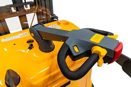 Штабелер электрический самоходный CDDK20 (2000 кг, 6,5 м, 24В / 300Ач, EPS) SMARTLIFT (SMART) купить в Вологде Штабелер электрический самоходный CDDK20 (2000 кг, 6,5 м, 24В / 300Ач, EPS) SMARTLIFT (SMART) купить в Вологде